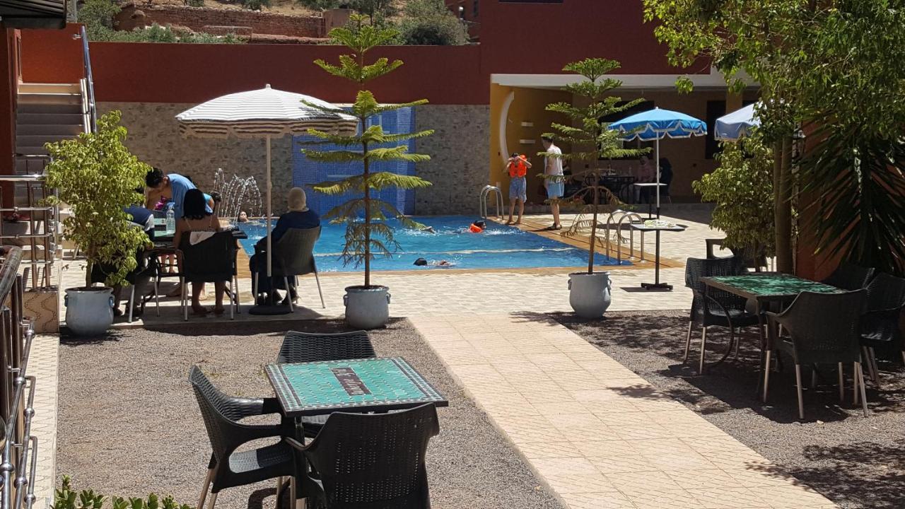 Hotel Ajil Cascades D'アウザウド エクステリア 写真